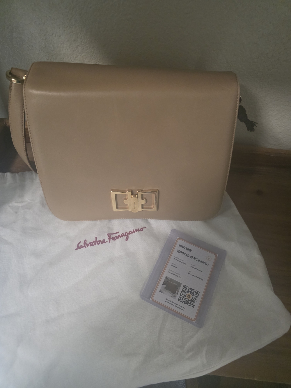 *Entrupy COA* Salvatore Ferragamo Nude Leather Shoulder Bag